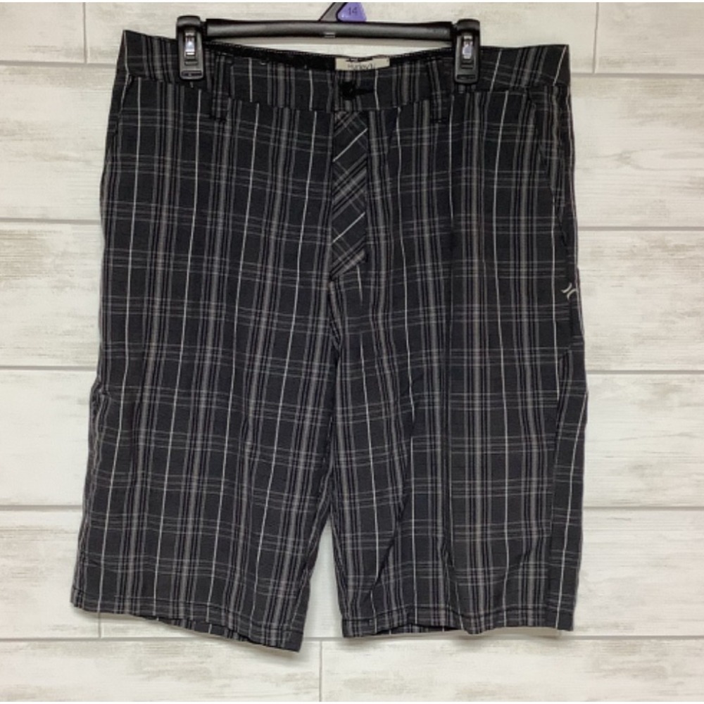 Hurley Art Department Plaid Shorts Black & Grey Men's Size 34 inseam 12 inch